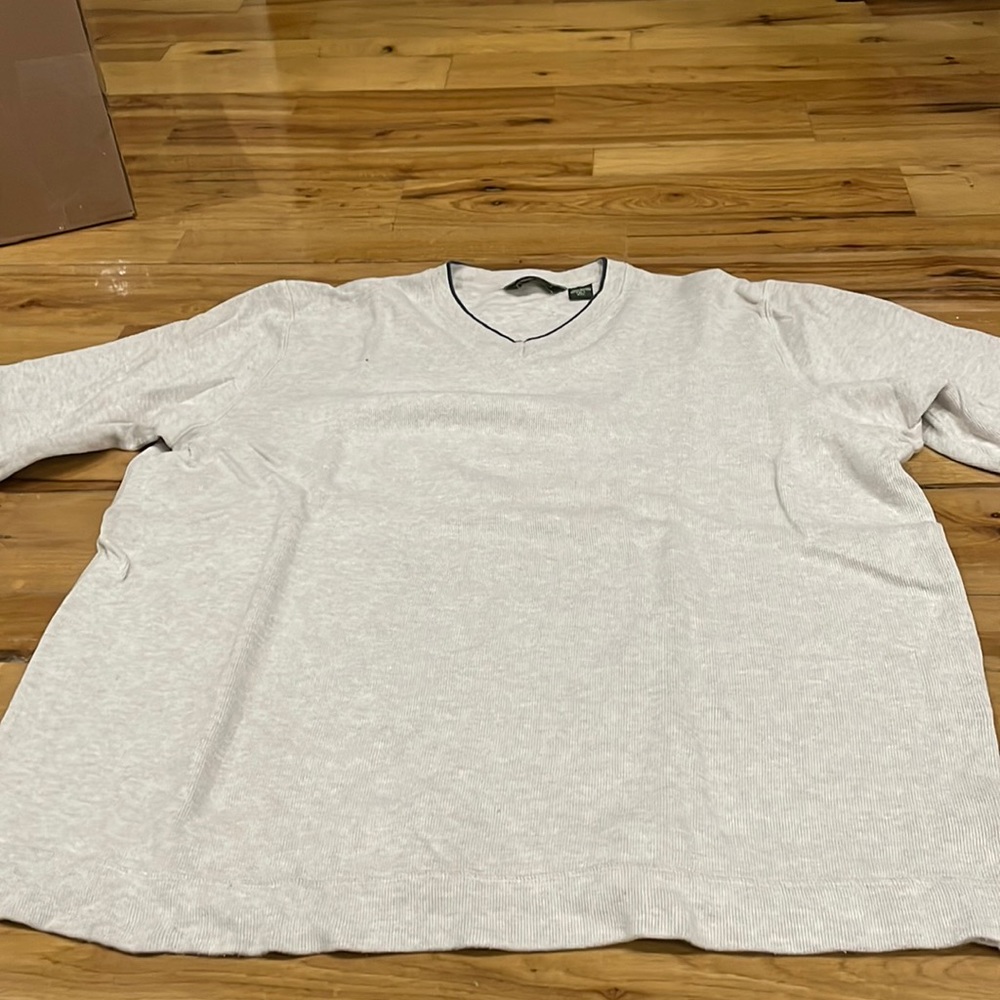 NWOT Cream Black Eddie Bauer Men’s Sweater
